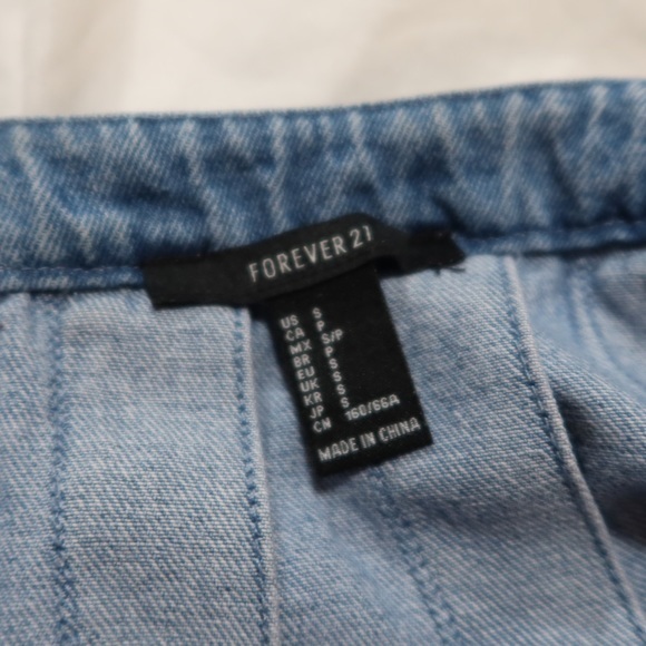 FOREVER 21 Jean Skirt - Size Small - Picture 2 of 3